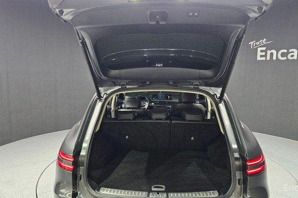 2021 Genesis GV70 с пробегом 85 296 км