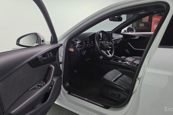2021 Audi A4 с пробегом 104 209 км