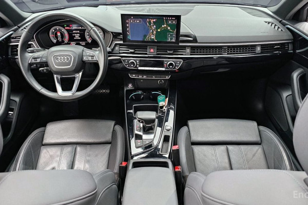 2021 Audi A4 с пробегом 45 377 км