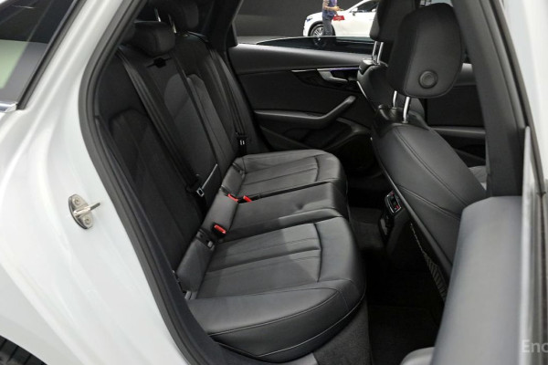 2021 Audi A4 с пробегом 30 976 км