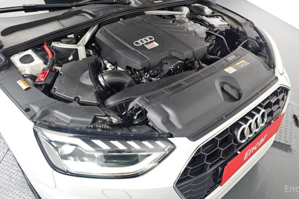 2021 Audi A4 с пробегом 70 624 км