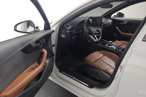 2021 Audi A4 с пробегом 70 624 км