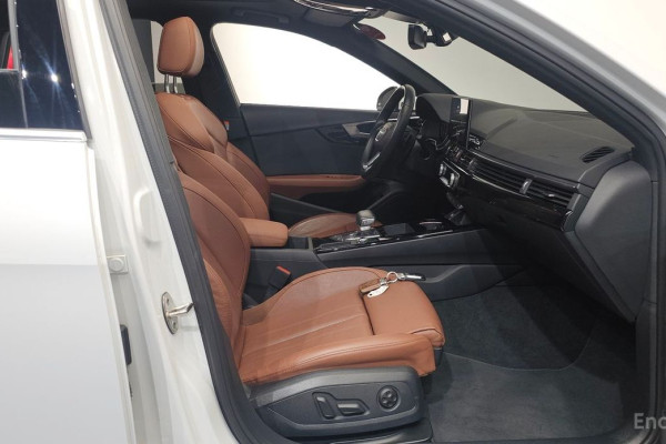 2021 Audi A4 с пробегом 70 624 км