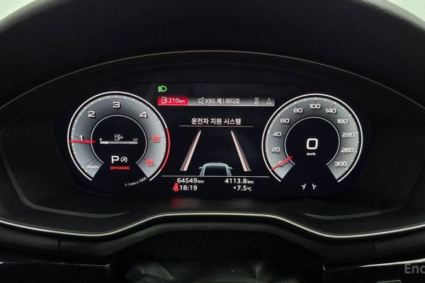 2022 Audi A4 с пробегом 64 549 км