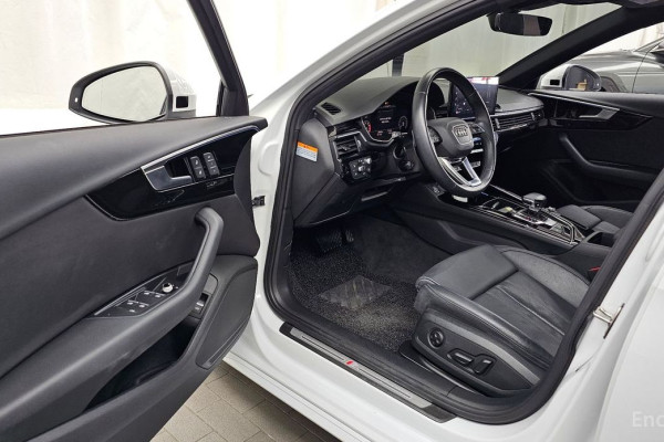 2021 Audi A4 с пробегом 62 038 км