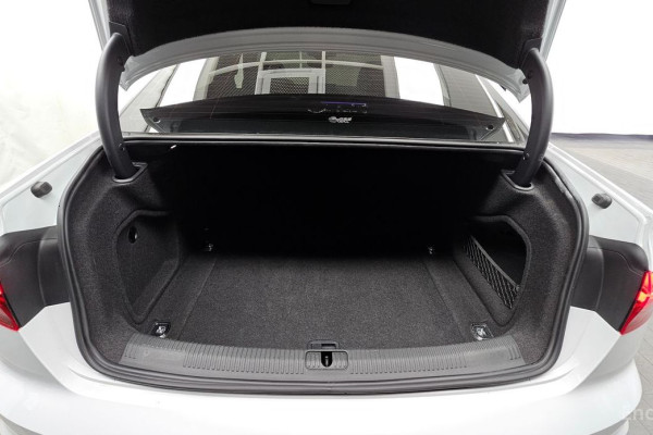 2021 Audi A4 с пробегом 62 038 км