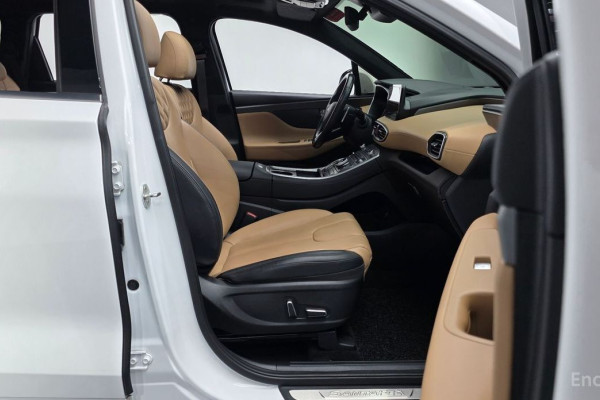 2020 Hyundai Santa Fe с пробегом 23 986 км