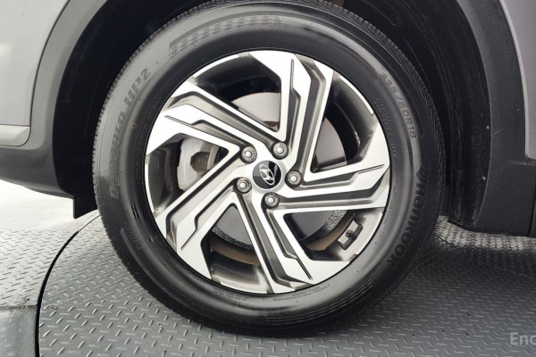 2022 Hyundai Santa Fe с пробегом 24 583 км