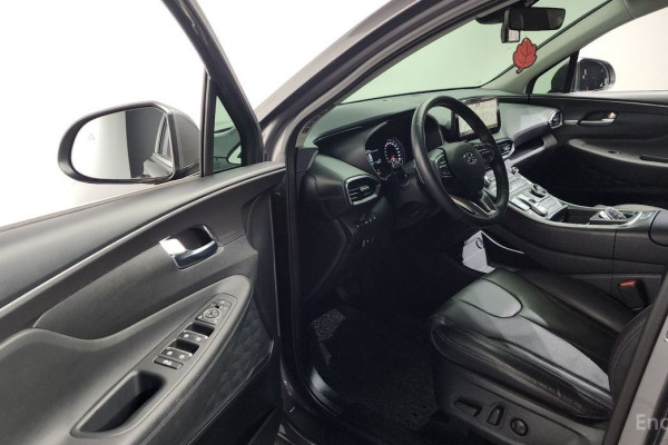 2022 Hyundai Santa Fe с пробегом 24 583 км