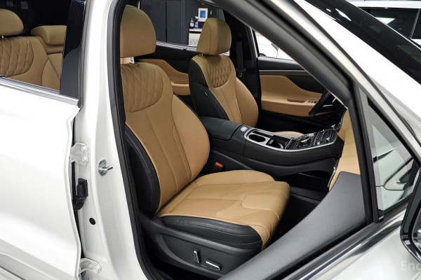 2023 Hyundai Santa Fe с пробегом 32 273 км