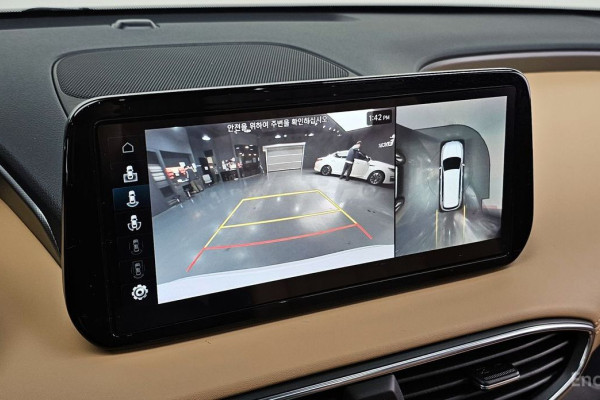 2023 Hyundai Santa Fe с пробегом 32 273 км