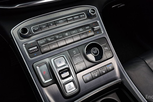 2022 Hyundai Santa Fe с пробегом 38 281 км