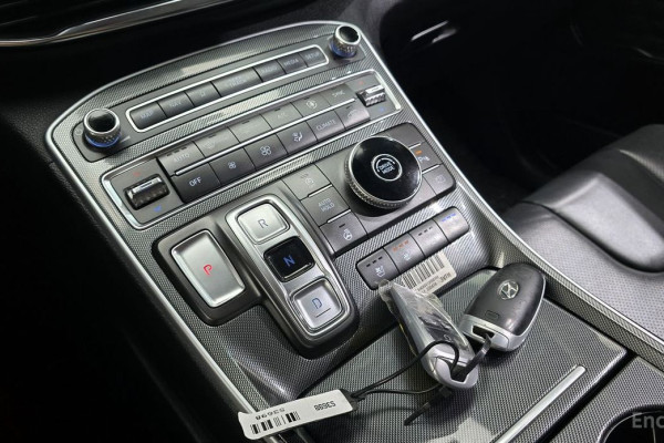 2021 Hyundai Santa Fe с пробегом 66 073 км