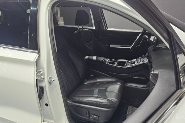 2023 Hyundai Santa Fe с пробегом 50 426 км