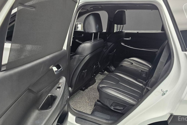 2023 Hyundai Santa Fe с пробегом 50 426 км