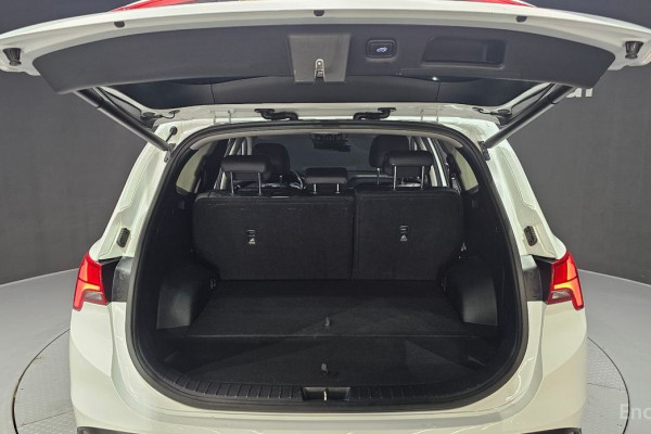 2023 Hyundai Santa Fe с пробегом 50 426 км