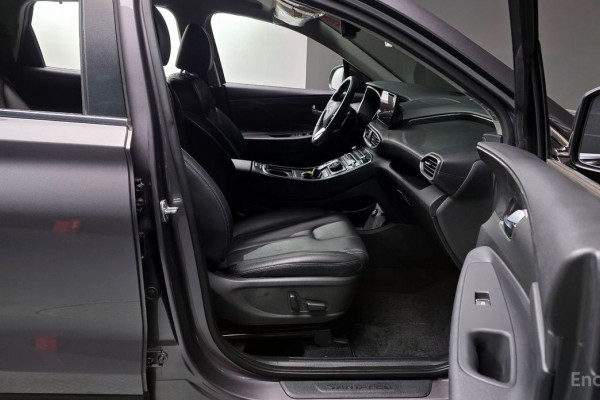 2021 Hyundai Santa Fe с пробегом 66 860 км