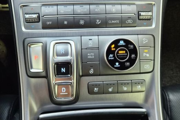 2021 Hyundai Santa Fe с пробегом 60 800 км