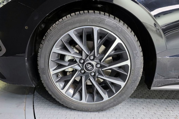 2023 Hyundai Sonata с пробегом 42 371 км