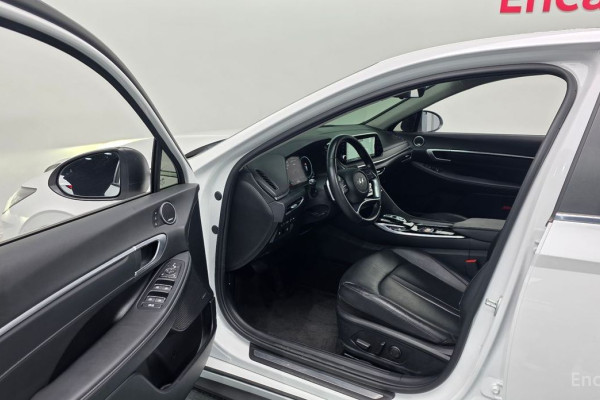 2021 Hyundai Sonata с пробегом 128 709 км
