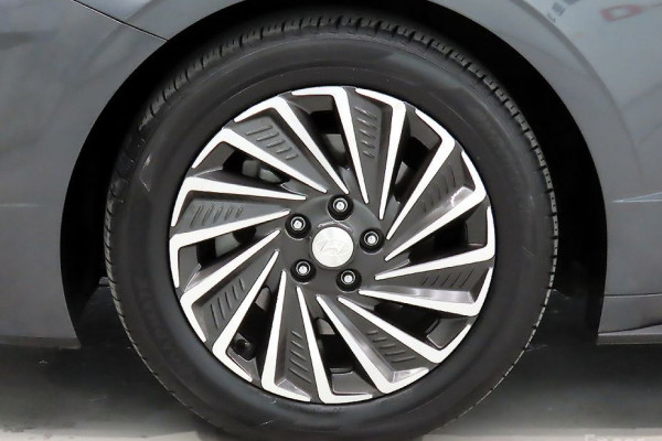 2022 Hyundai Sonata с пробегом 93 023 км