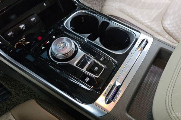 2023 Kia Carnival с пробегом 113 194 км