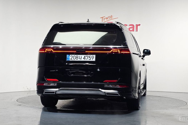 2022 Kia Carnival с пробегом 62 460 км