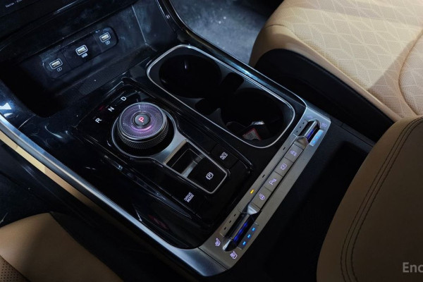 2023 Kia Carnival с пробегом 57 234 км