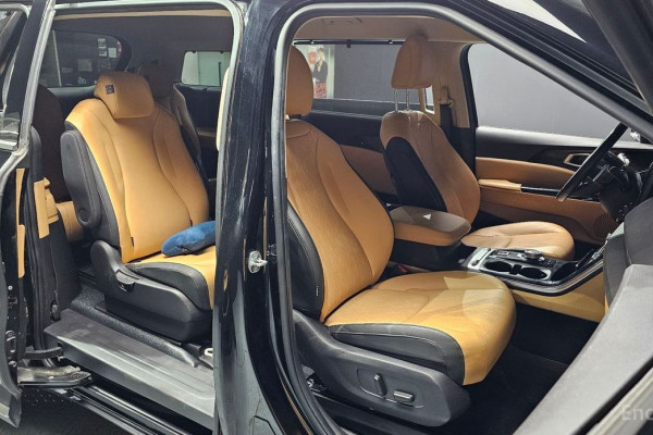 2023 Kia Carnival с пробегом 57 234 км