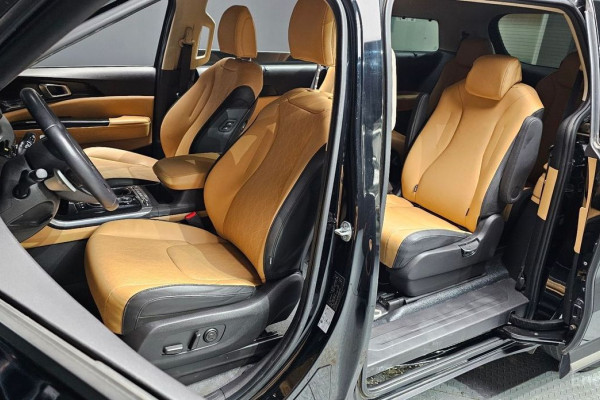 2023 Kia Carnival с пробегом 57 234 км