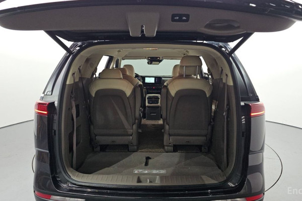 2023 Kia Carnival с пробегом 113 194 км