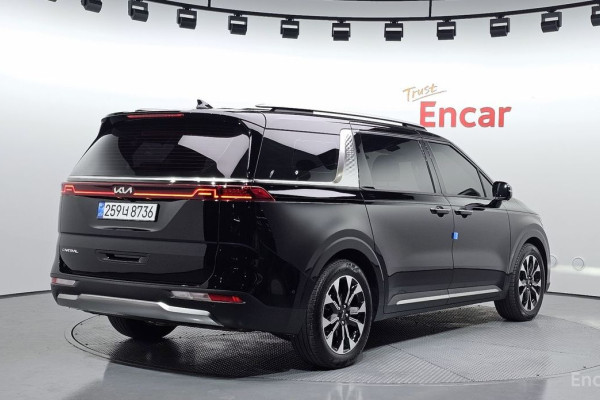 2022 Kia Carnival с пробегом 36 556 км