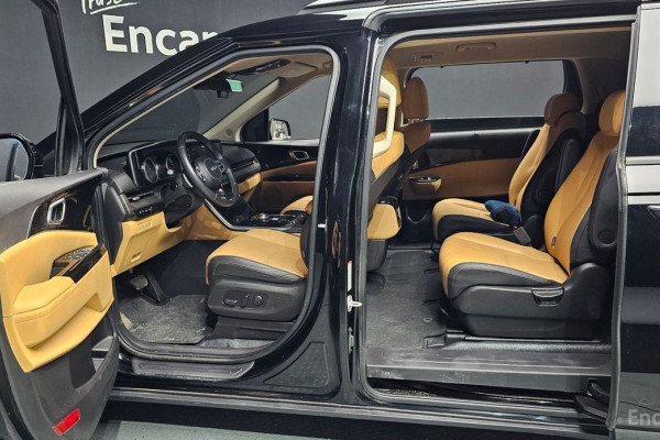 2023 Kia Carnival с пробегом 57 234 км