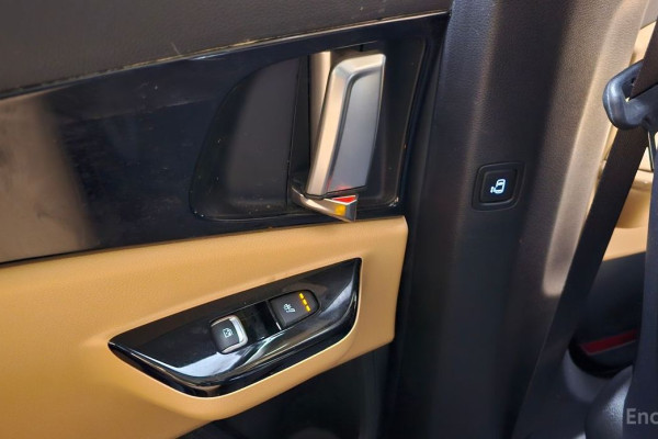 2023 Kia Carnival с пробегом 57 234 км