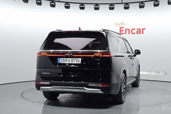 2022 Kia Carnival с пробегом 36 556 км