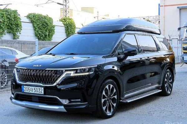 2022 Kia Carnival с пробегом 83 795 км