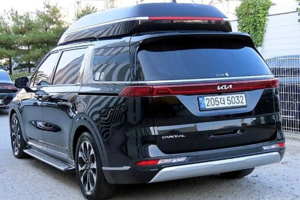 2022 Kia Carnival с пробегом 83 795 км