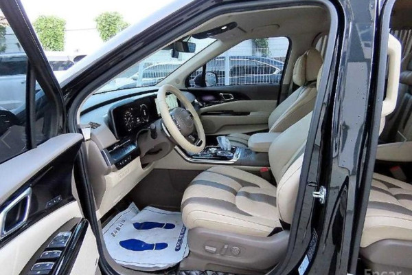 2022 Kia Carnival с пробегом 83 795 км