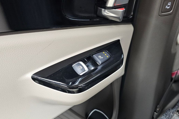 2022 Kia Carnival с пробегом 62 460 км