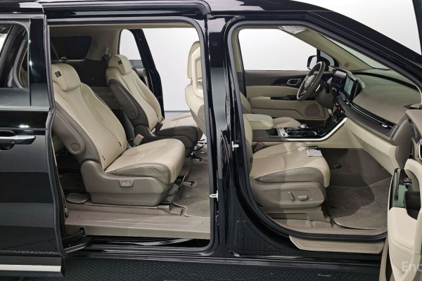 2022 Kia Carnival с пробегом 36 556 км