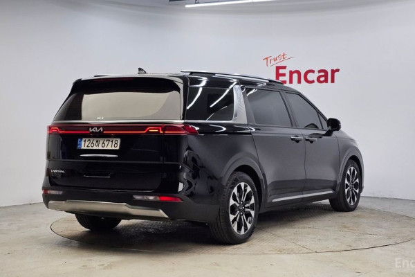2022 Kia Carnival с пробегом 65 231 км