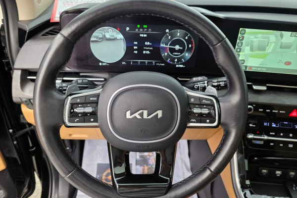 2023 Kia Carnival с пробегом 81 758 км