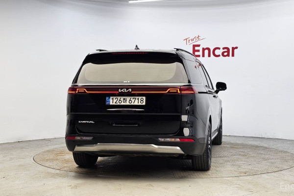 2022 Kia Carnival с пробегом 65 231 км