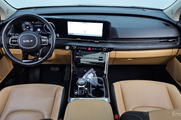 2022 Kia Carnival с пробегом 65 231 км