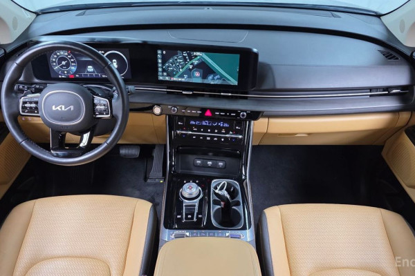 2023 Kia Carnival с пробегом 40 924 км