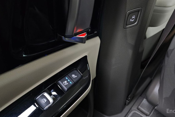 2022 Kia Carnival с пробегом 36 556 км