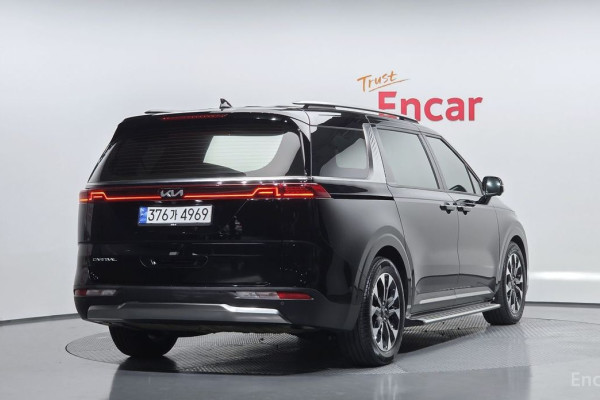 2022 Kia Carnival с пробегом 54 655 км