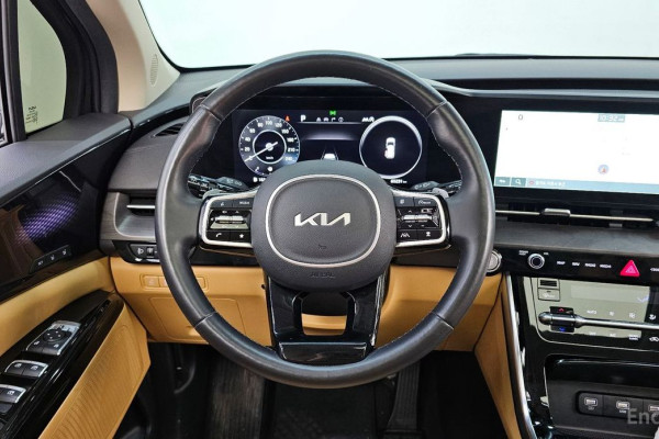 2022 Kia Carnival с пробегом 65 231 км