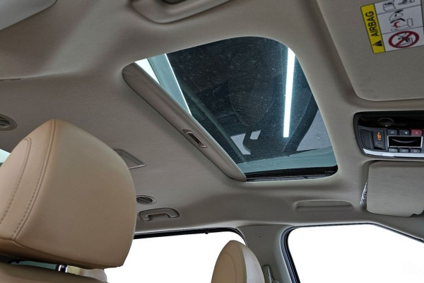 2022 Kia Carnival с пробегом 65 231 км