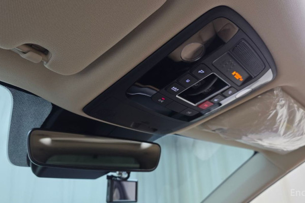 2023 Kia Carnival с пробегом 40 924 км